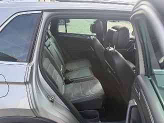 Volkswagen Tiguan 1.4 TSI R-LINE AUTOMAAT PANO ACT Connected Series picture 15