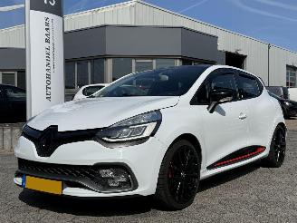 damaged passenger cars Renault Clio 1.6 Turbo R.S. AUTOMAAT 200PK 2017/7