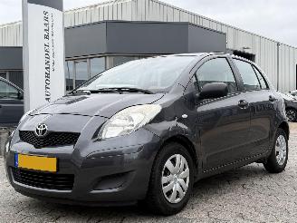 Damaged car Toyota Yaris 1.0 VVTi Acces 2011/2