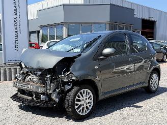 Toyota Aygo 1.0-12V Aspiration Green picture 6