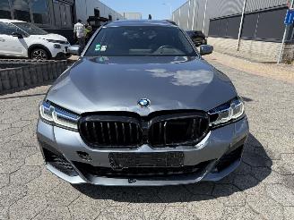 BMW 5-serie Touring 530e Business Edition Plus picture 2