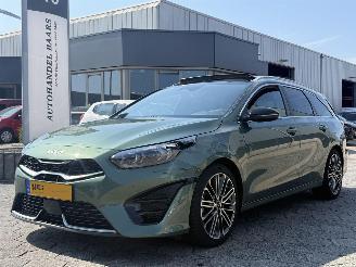 Schadeauto Kia Ceed Sportswagon 1.5 T-GDi GT-PlusLine 2025/6