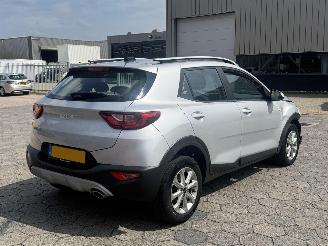 Kia Stonic 1.0 T-GDi MHEV DynamicLine picture 4