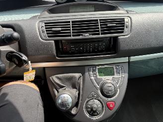 Peugeot 807 2.0 ST 7persoons picture 19