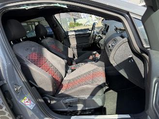 Volkswagen Golf 2.0 GTI  TCR 290 pk PANO. picture 7