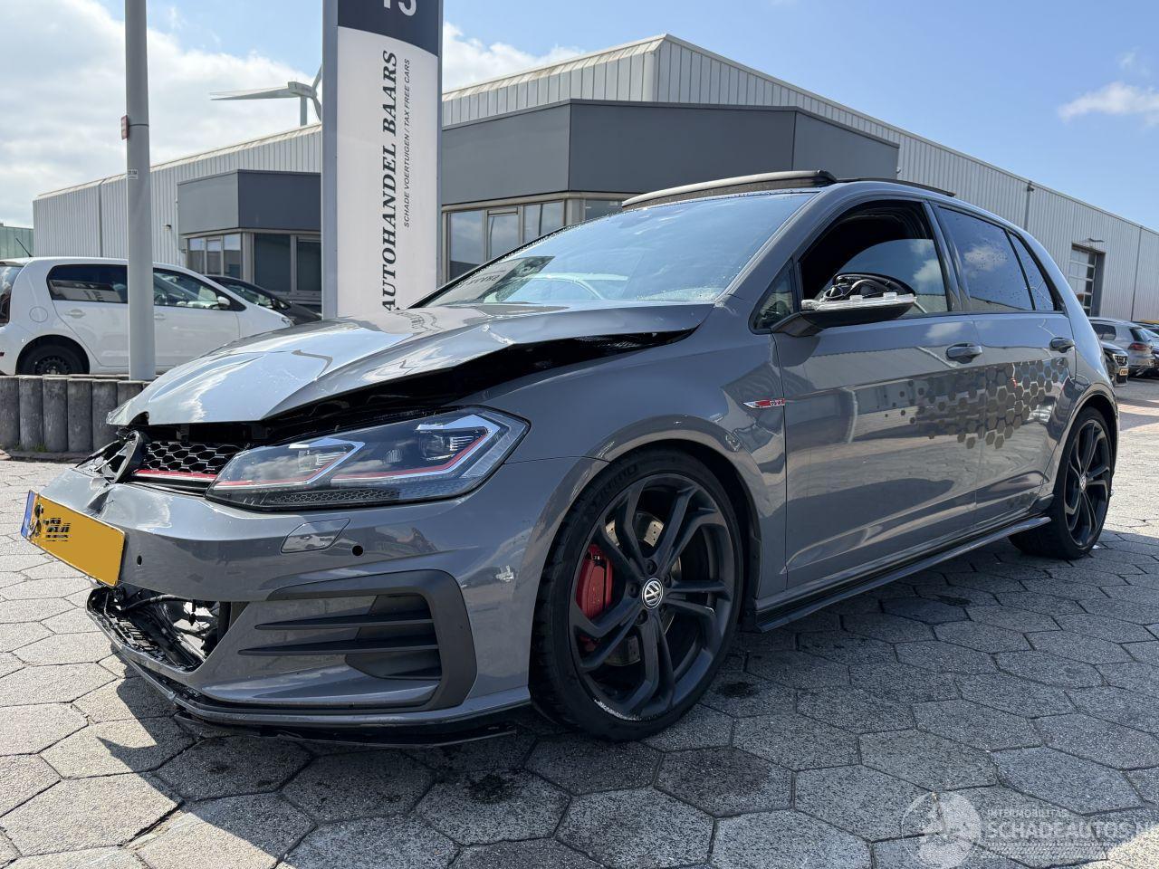 Volkswagen Golf 2.0 GTI  TCR 290 pk PANO.