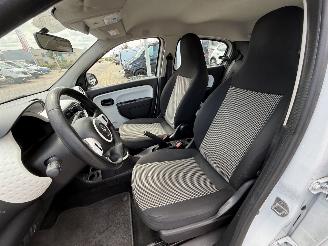 Renault Twingo 1.0 SCe Collection picture 13