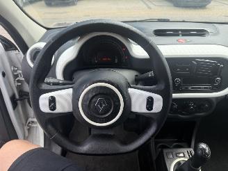 Renault Twingo 1.0 SCe Collection picture 15