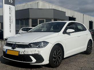 damaged passenger cars Volkswagen Polo 1.0 TSI Life Business 2023/6