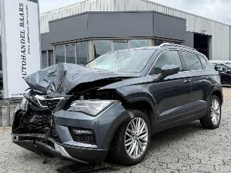 Vaurioauto  passenger cars Seat Ateca 1.5 TSI FR Business Intense PANO AUTOMAAT 2019/6