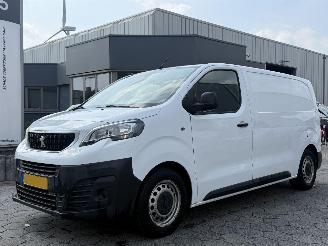uszkodzony samochody ciężarowe Peugeot Expert 226S 1.6 BlueHDI 95 Premium 2017/8