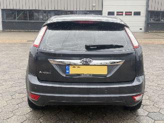 Ford Focus 1.6 Titanium picture 5