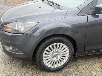 Ford Focus 1.6 Titanium picture 7