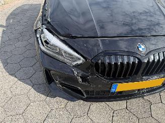BMW 1-serie 118i M AUTOMAAT PANO picture 11