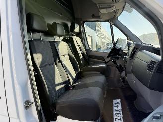 Volkswagen Crafter 35 2.0 TDI L2H1 picture 18