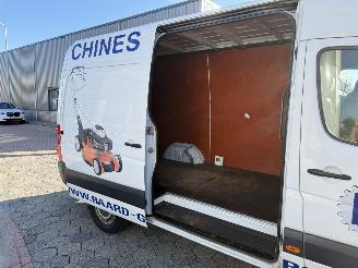 Volkswagen Crafter 35 2.0 TDI L2H1 picture 17
