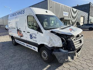 Volkswagen Crafter 35 2.0 TDI L2H1 picture 3