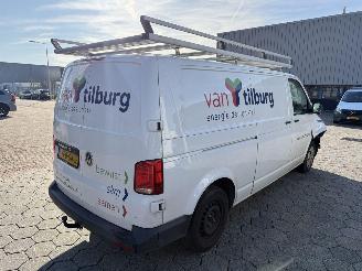 Volkswagen Transporter 2.0 TDI L2H3 28 Comfortline picture 4