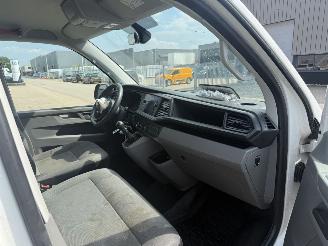 Volkswagen Transporter 2.0 TDI L2H3 28 Comfortline picture 13