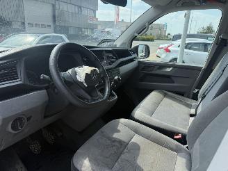 Volkswagen Transporter 2.0 TDI L2H3 28 Comfortline picture 15
