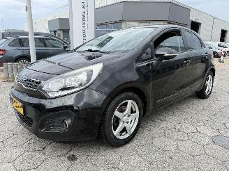 Unfallwagen Kia Rio 1.2 CVVT Plus Pack 2011/11
