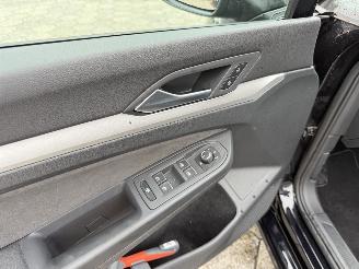 Volkswagen Golf Variant 1.0 eTSI Life Business picture 9