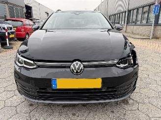 Volkswagen Golf Variant 1.0 eTSI Life Business picture 3