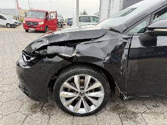 Volkswagen Golf Variant 1.0 eTSI Life Business picture 8