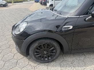 Mini Cooper 1.5 Cooper Business picture 8