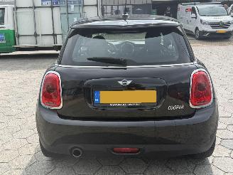 Mini Cooper 1.5 Cooper Business picture 5