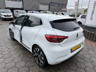 Renault Clio 1.6 E-Tech Hybrid 145 Techno picture 6