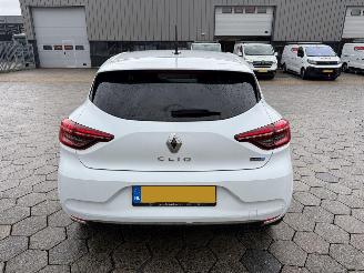 Renault Clio 1.6 E-Tech Hybrid 145 Techno picture 5