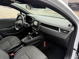 Renault Clio 1.6 E-Tech Hybrid 145 Techno picture 17