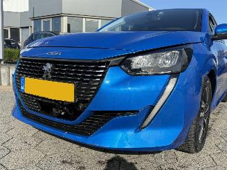 Peugeot 208 1.2 PureTech Allure Pack picture 8