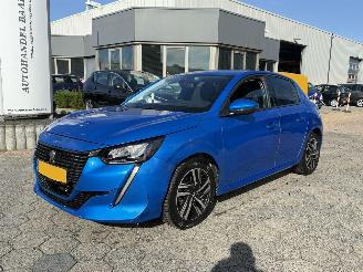 Vaurioauto  passenger cars Peugeot 208 1.2 PureTech Allure Pack 2021/11