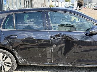 Volkswagen e-Golf E-DITION picture 4