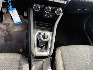 Renault Clio 1.0 TCe Zen picture 18