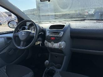 Toyota Aygo 1.0-12V Comfort picture 11
