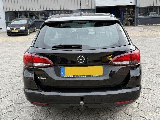 Opel Astra 1.2 Edition picture 5
