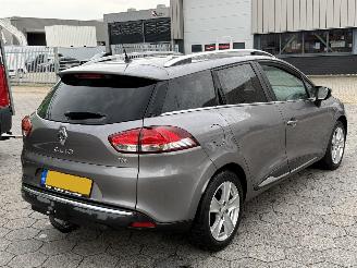 Renault Clio Estate 0.9 TCe Iconic picture 4
