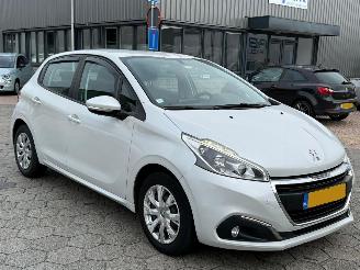 Peugeot 208 1.2 PureTech Active picture 3