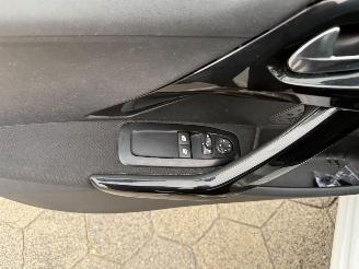Peugeot 208 1.2 PureTech Active picture 15