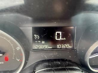 Peugeot 208 1.2 PureTech Blue Lion picture 15