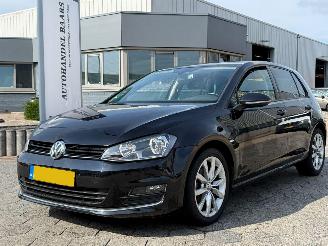 uszkodzony samochody osobowe Volkswagen Golf 1.2 TSI Business Edition 2014/12