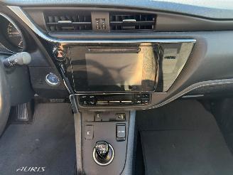 Toyota Auris Touring Sports 1.8 Hybrid Lease picture 20