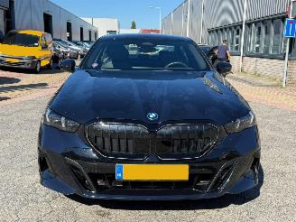 BMW 5-serie 530e picture 2