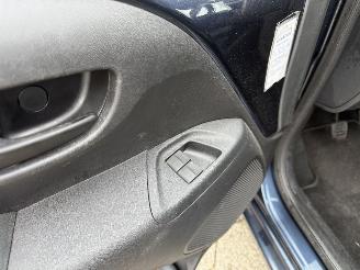 Peugeot 108 1.0 e-VTi Blue Lion picture 9