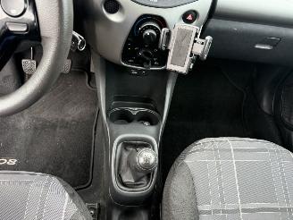 Peugeot 108 1.0 e-VTi Blue Lion picture 20