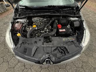 Renault Clio Estate 0.9 TCe Limited picture 9