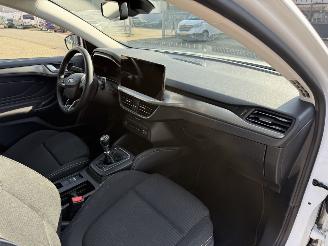 Ford Focus Wagon 1.0 EcoBoost Hybrid Titanium X picture 15